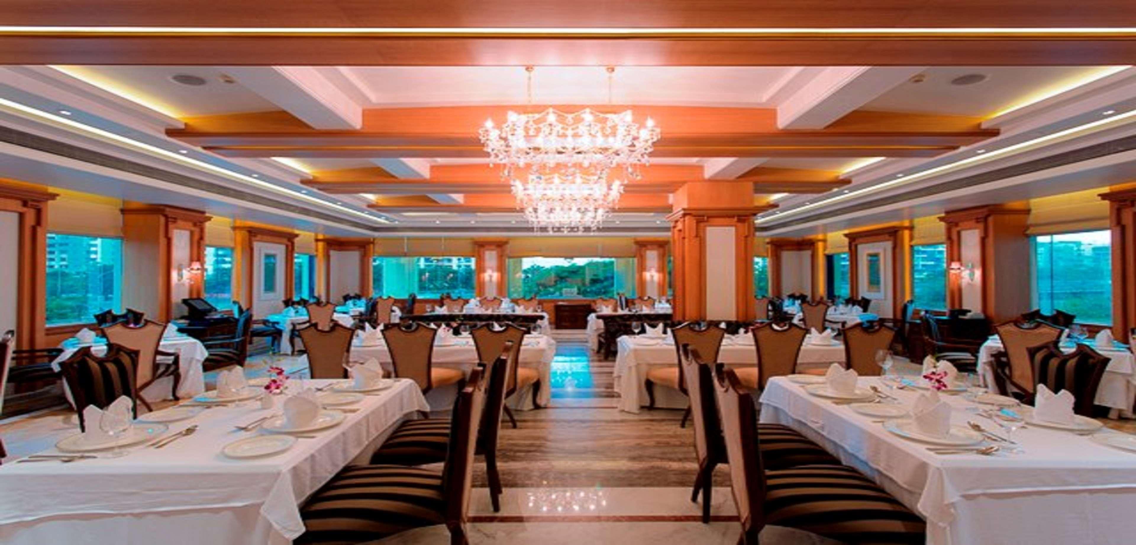 Royal Tulip Navi Mumbai Hotel Luaran gambar