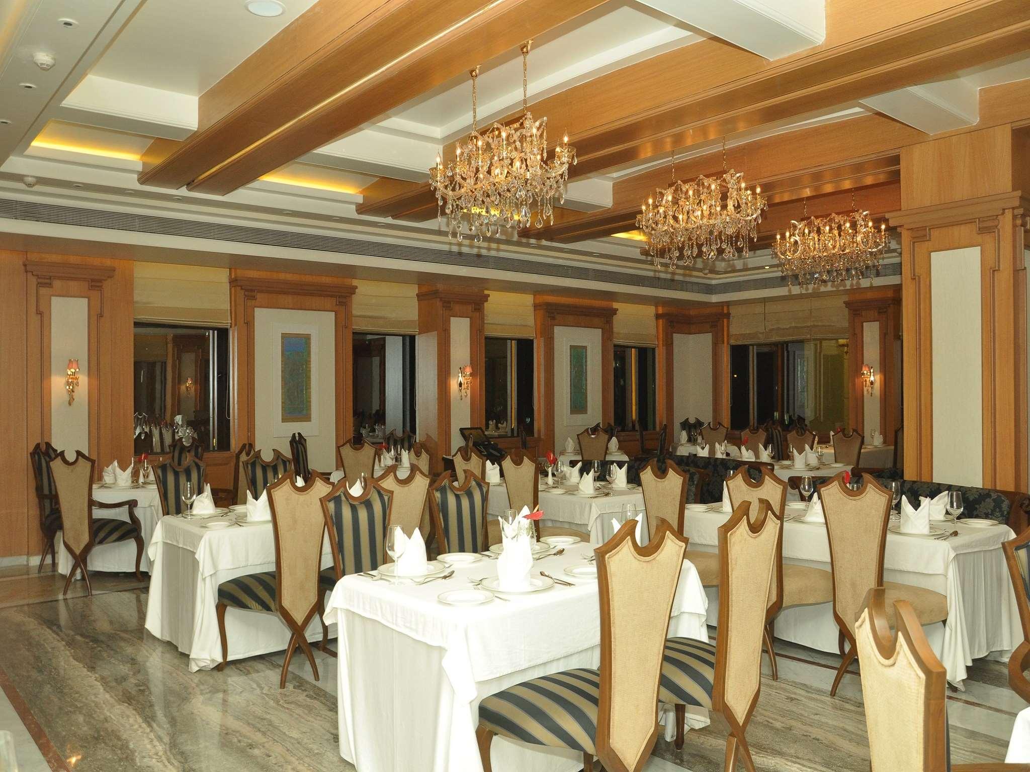 Royal Tulip Navi Mumbai Hotel Luaran gambar