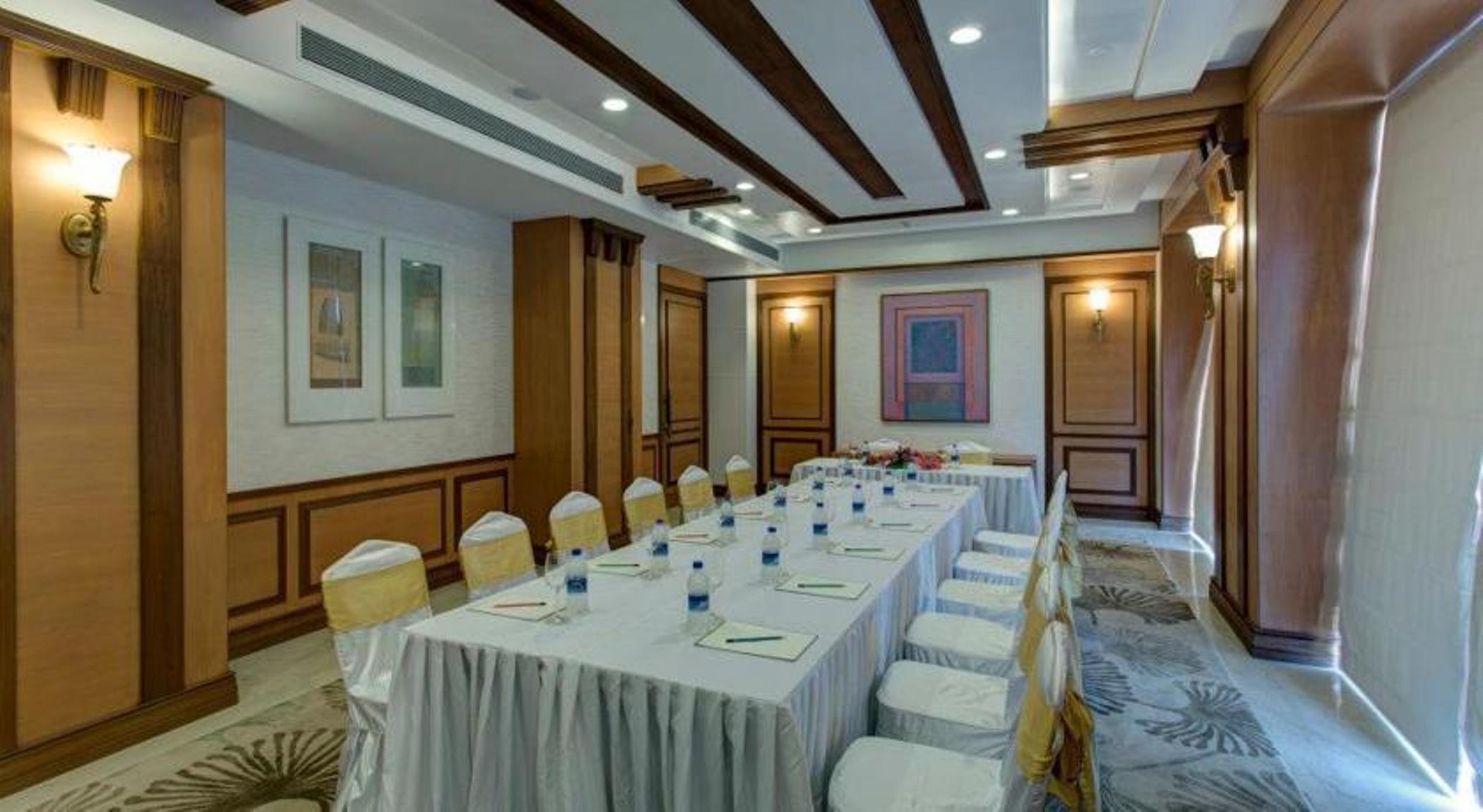 Royal Tulip Navi Mumbai Hotel Luaran gambar