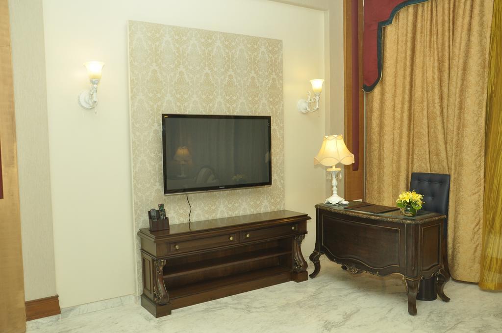 Royal Tulip Navi Mumbai Hotel Luaran gambar
